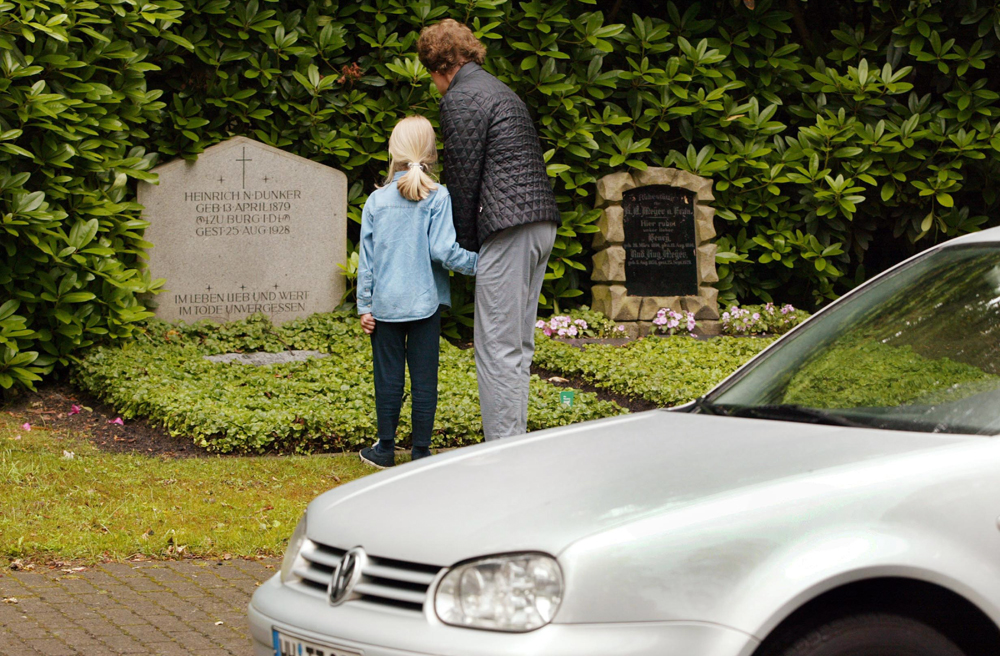 Autofahrer sollen den Friedhof nur noch als Besucher nutzen dürfen (Symbolbild)