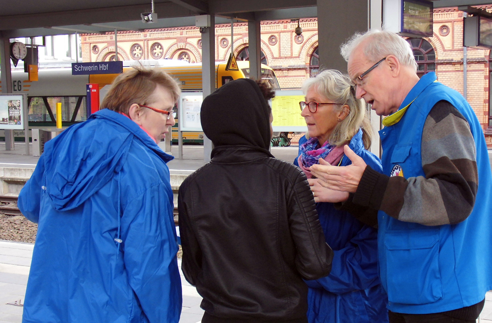 Einsatz im Ehrenamt – wie bei Bahnhofsmission in Schwerin – soll sich auszahlen
