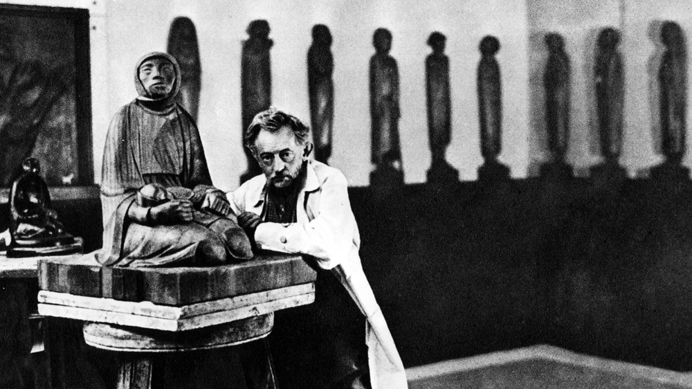 Ernst Barlach um 1935 in seinem Atelier in Güstrow