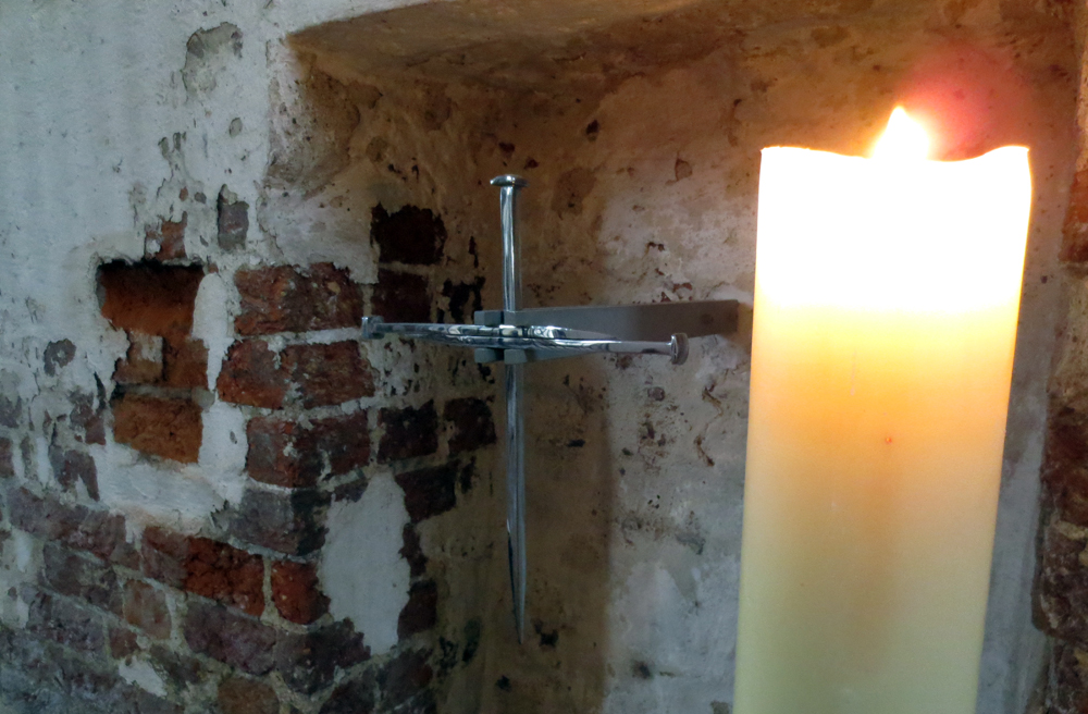 Das Nagelkreuz aus Coventry steht in Lübeck