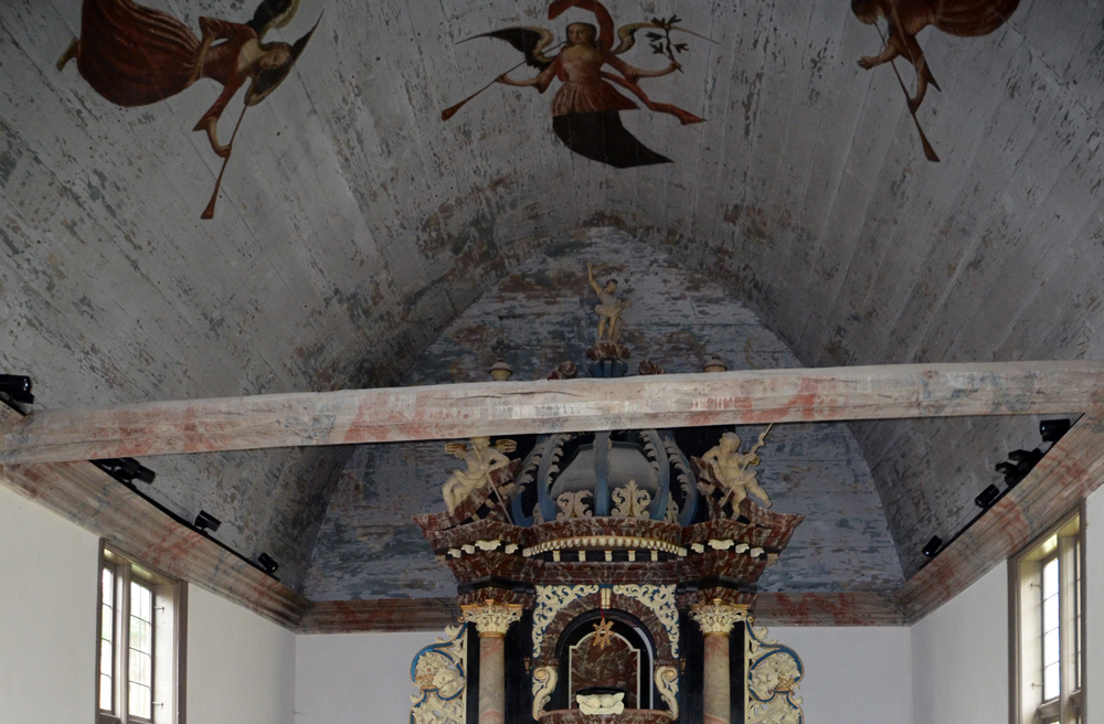 Die Engelsfiguren in der Kapelle