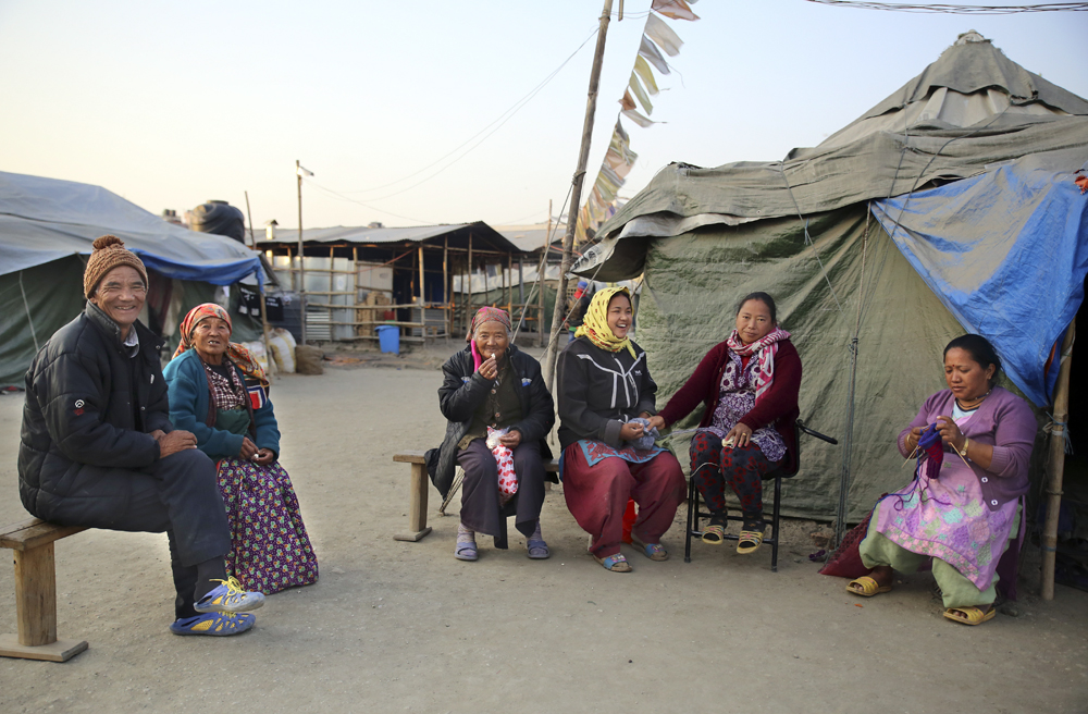 Bergbauern nach dem Erdbeben im "Camp Hope" in Kathmandu, der Hauptstadt von Nepal