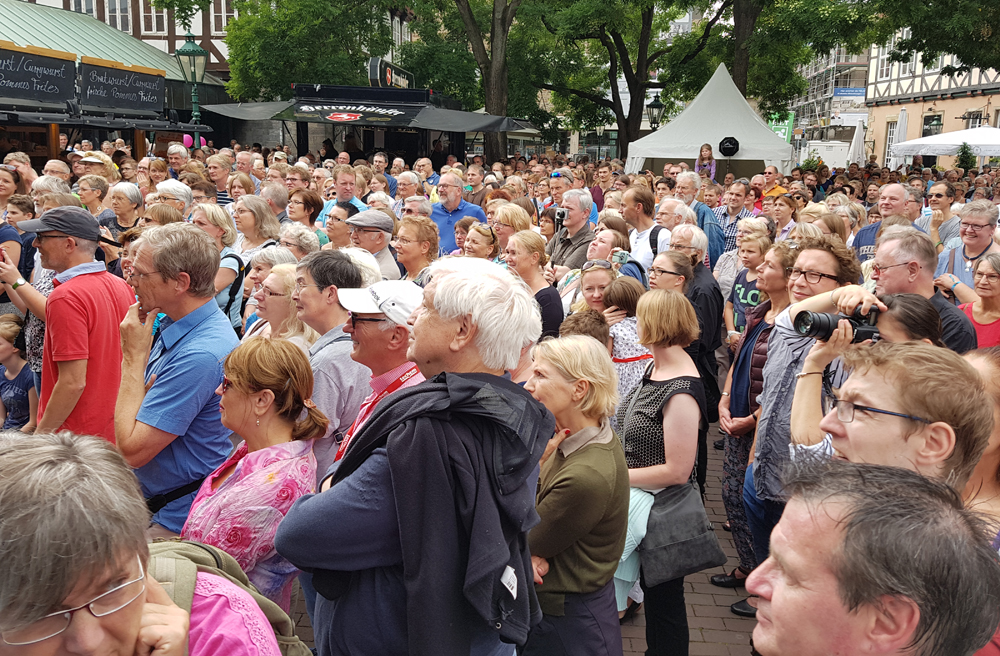 Tausende Menschen feierten in Hannover
