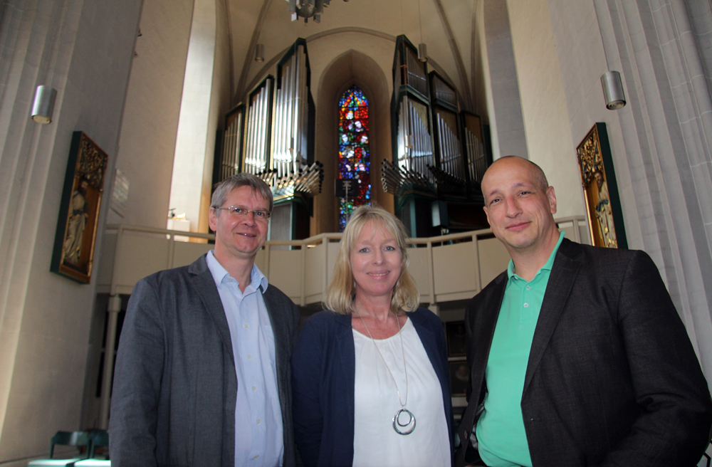 Vorfreude auf die neue Orgel (v.l.): Pastor Otto Weymann, seine Kollegin Andrea Kruckemeyer und Kirchenkreiskantor Arne Hatje 