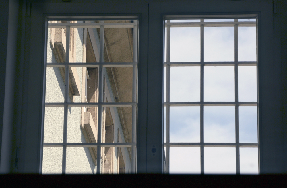 Blick aus dem Fenster einer Zelle (Symbolbild)