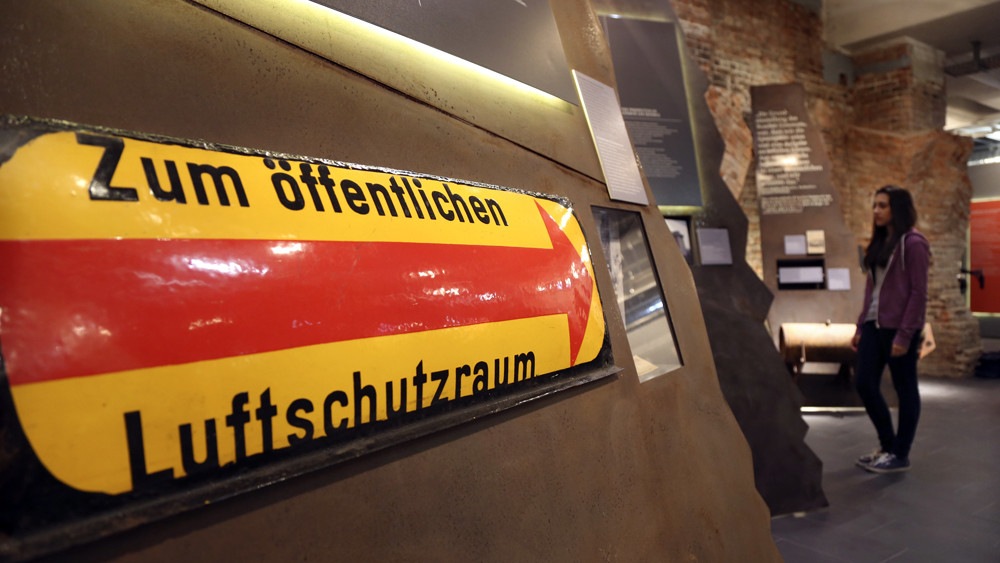 Im Mahnmal St. Nikolai erinnert eine Ausstellung an die Aktion Gomorrha