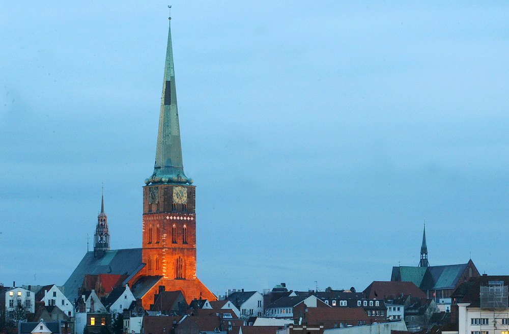 Der Kreuzweg begann an der Jakobi-Kirche (Archivbild)