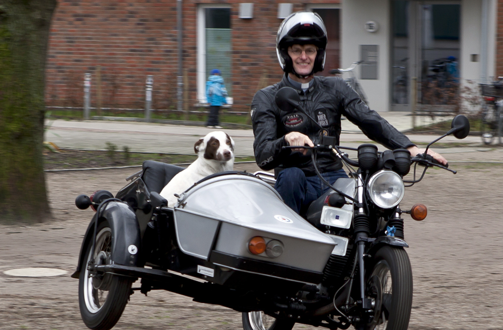 Holger Janke auf großer Tour mit Hund Tölpel