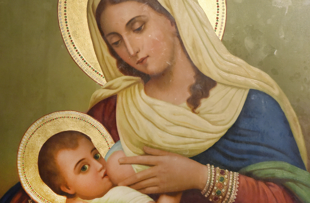 Die Ausstellung zeigt verschiedenste Darstellungen der Jungfrau Maria, im Bild ist die aus einer Grotte in Bethlehem zu sehen.