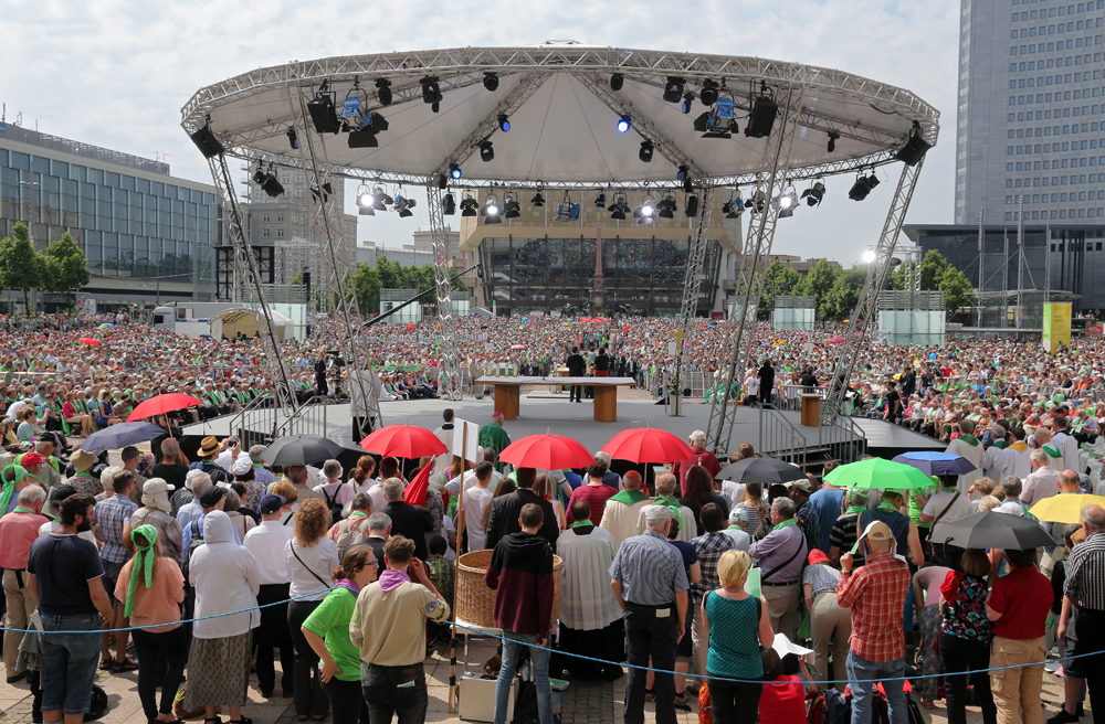 Mit einem Gottesdienst auf dem Augustusplatz in Leipzig ist der Katholikentag zu Ende gegangen