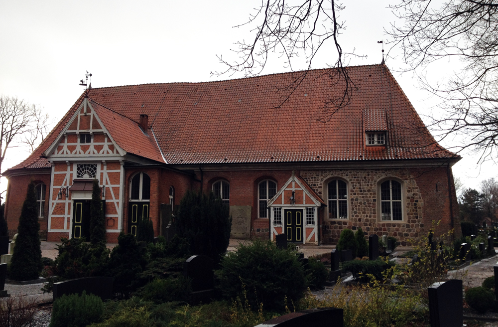 In der St. Severini-Kirche darf Pastor Lungfiel weiter predigen