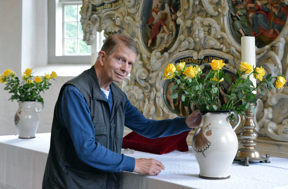 Manfred Oelker arbeitet ehrenamtlich als Küster