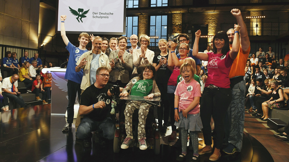 Die Martinschule jubelt bei der Preisverleihung