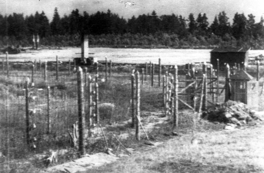 Zäune im Lager „Malyj Trostenez“ bei Minsk