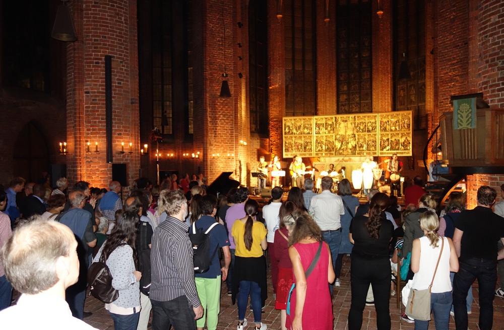 Gute Stimmung beim "African Tam Tam" in der Marktkirche
