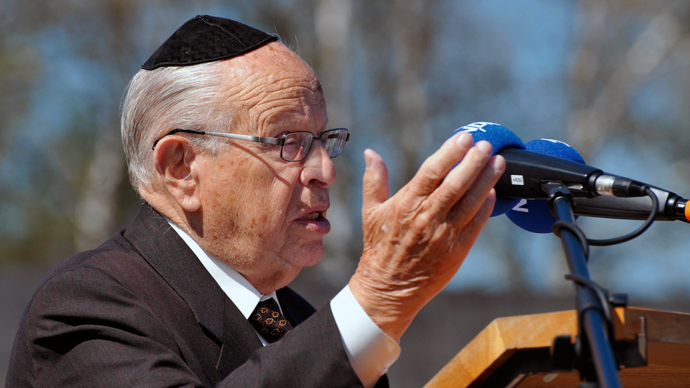 Sam Bloch bei einer Gedenkfeier in Bergen-Belsen im April 2010
