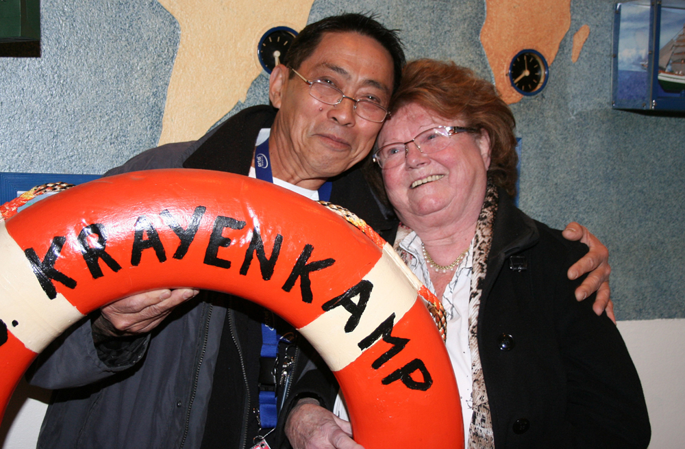 Image - Hamburgerin spendet Matrosen Flug in die Heimat