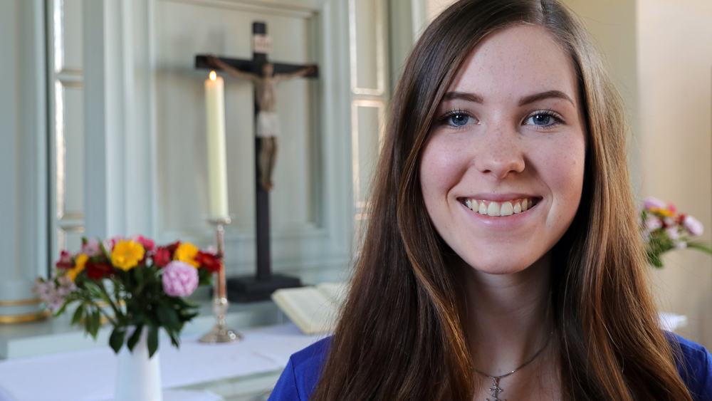 Eva Steinbach in der evangelischen Johanneskirche in Jherings-/Boekzetelerfehn