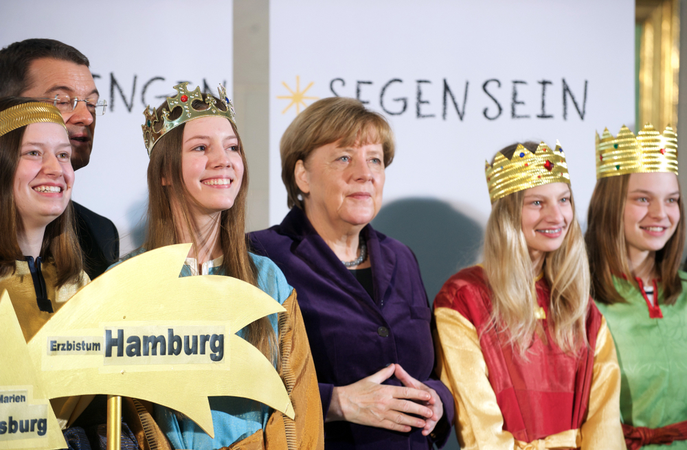 Die Sternsinger aus Schleswig Holstein trafen auch die Kanzlerin.