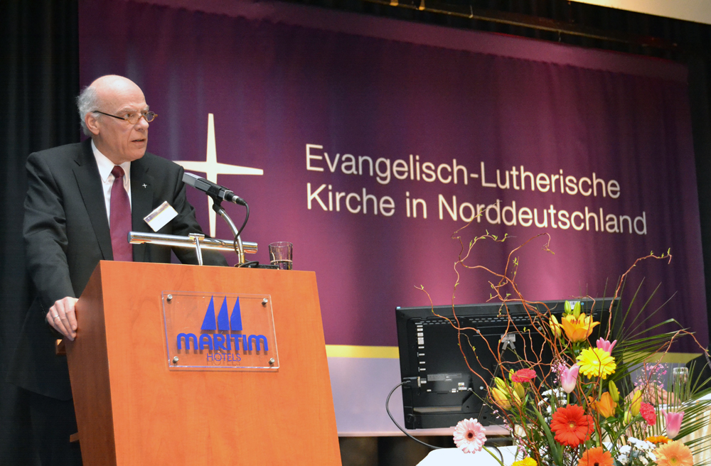 Landesbischof Ulrich sprach vor dem Kirchenparlament
