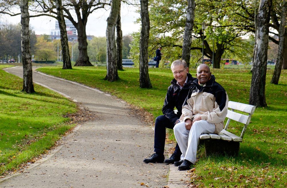 Die Pröpste Winford Mosha und Thomas Lienau-Becker