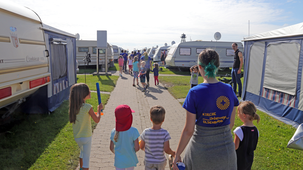 Teamer im Einsatz auf einem Campingplatz