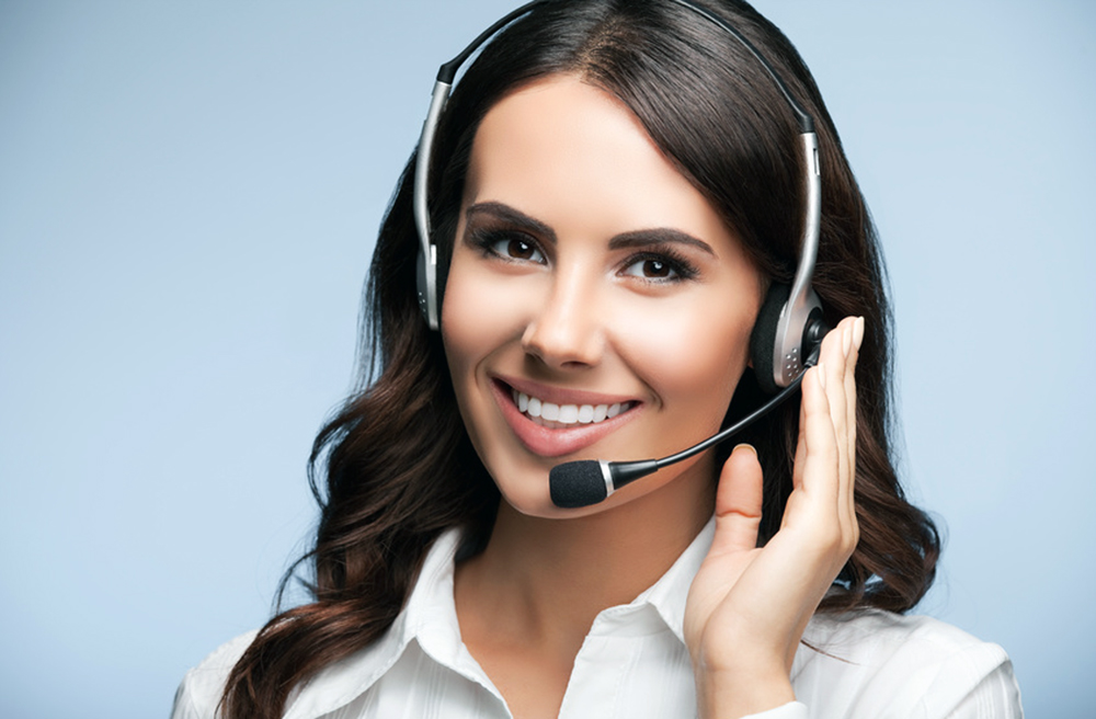 Ausländische Arbeitssuchende erreichen im Jobcenter einen Dolmetscher (Symbolbild)