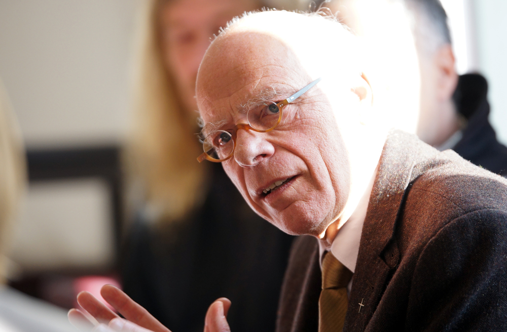 Landesbischof Gerhard Ulrich wird in Kiel auf der Bühne stehen