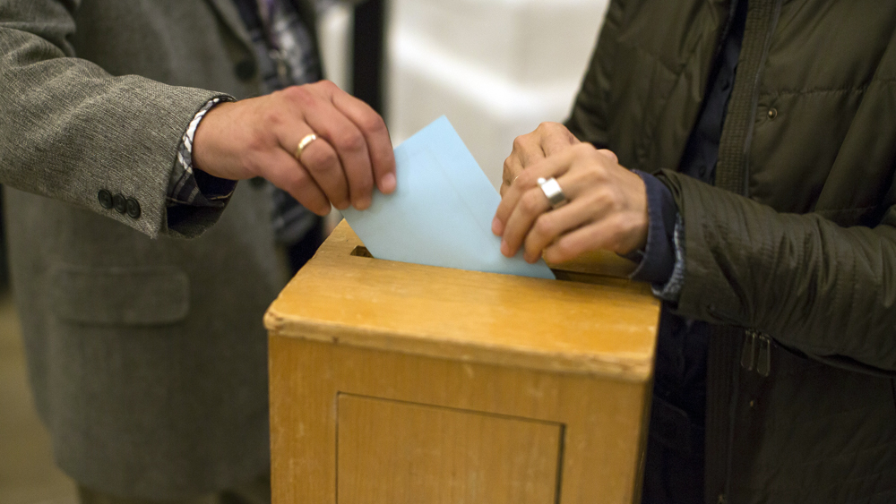 Stimmenabgabe an der Wahlurne