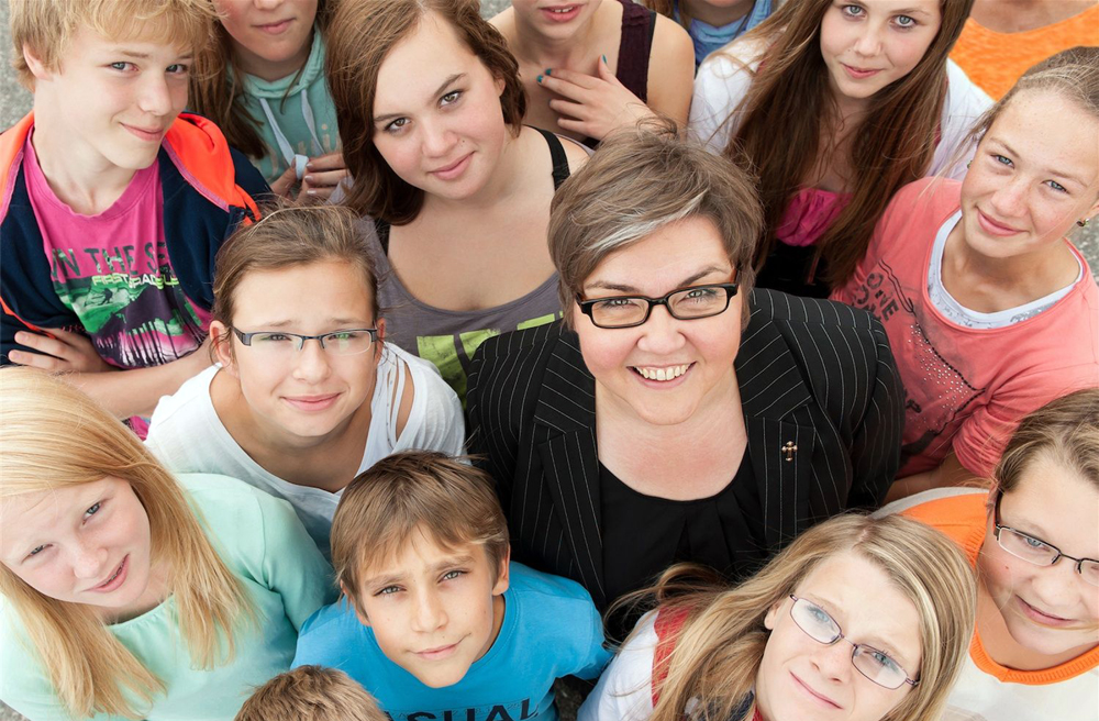 Die Meldorfer Pastorin Ina Brinkmann will nicht nur kleine Christen für das Vaterunser begeistern