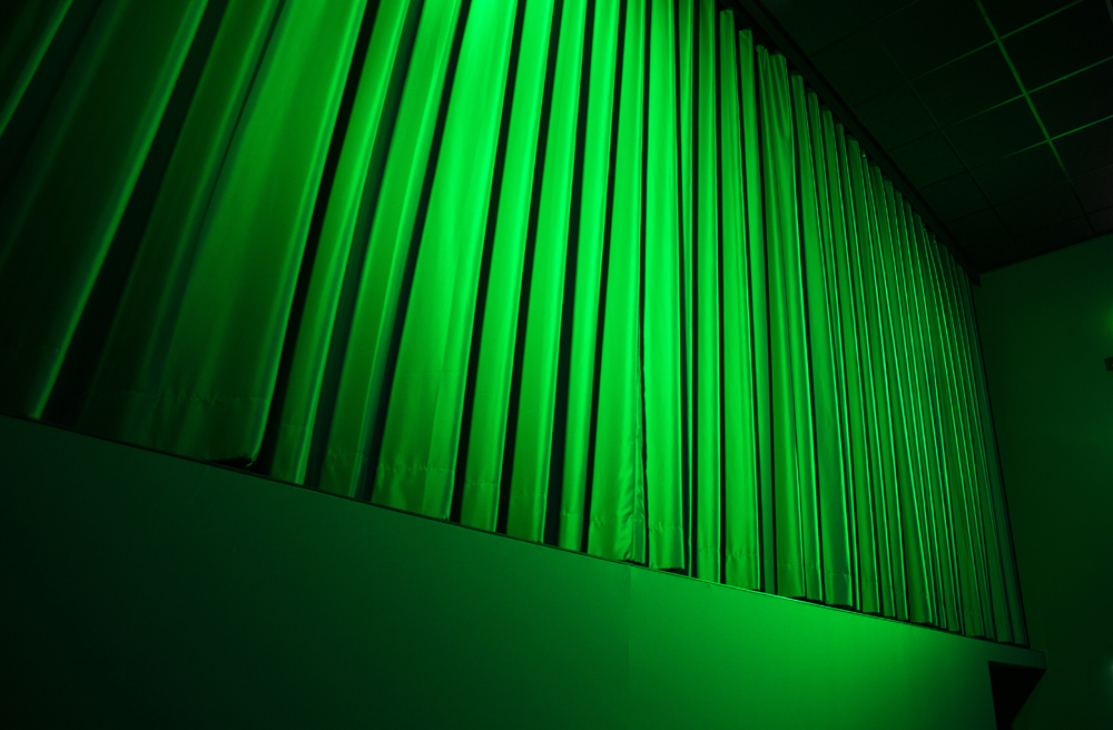 In Kiel hält Landesbischof Ulrich eine Theaterpredigt (Symbolbild)