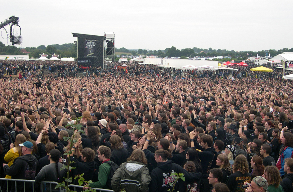 Auch Wacken-Besucher brauchen manchmal Hilfe (Archivbild)