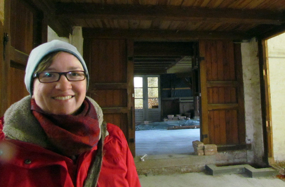 Pastorin Wiebke Langer im Turm der Kirche