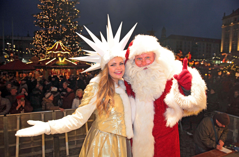 Auf zahlreichen Märkten ist der Weihnachtsmann schon vor dem Totensonntag präsent