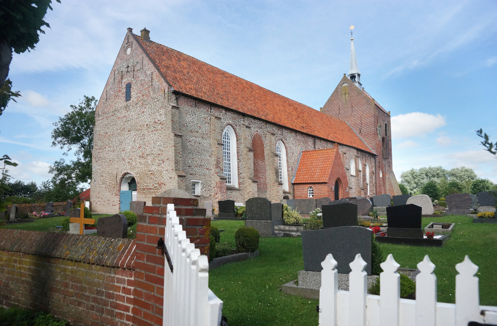 Image - Abkühlung finden in alten Kirchen