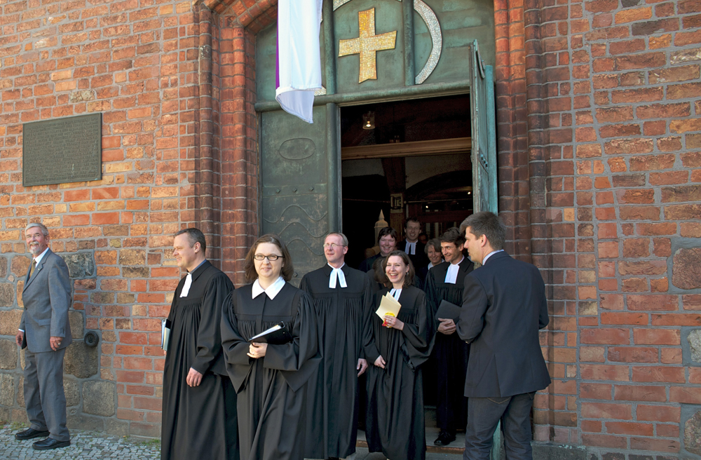 Image - Evangelische Kirche sucht Tausende Pastoren