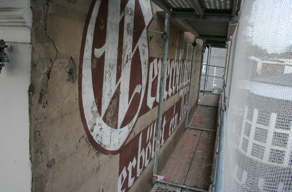 Image - Bauarbeiten legen rätselhaften Schriftzug offen