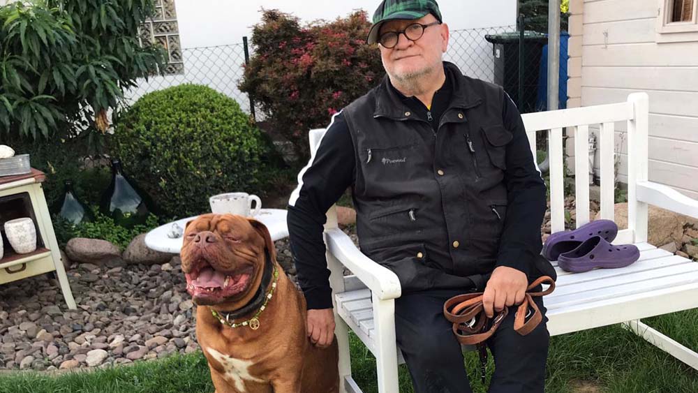 Hans-Günter Breuer mit seiner Bordeaux-Dogge Ludwig-Lorenz