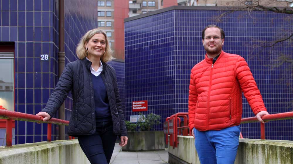 Maren Schack, Pastorin der Hauptkirche St. Nikolai, und Andreas Holzbauer, Pastor in Steilshoop