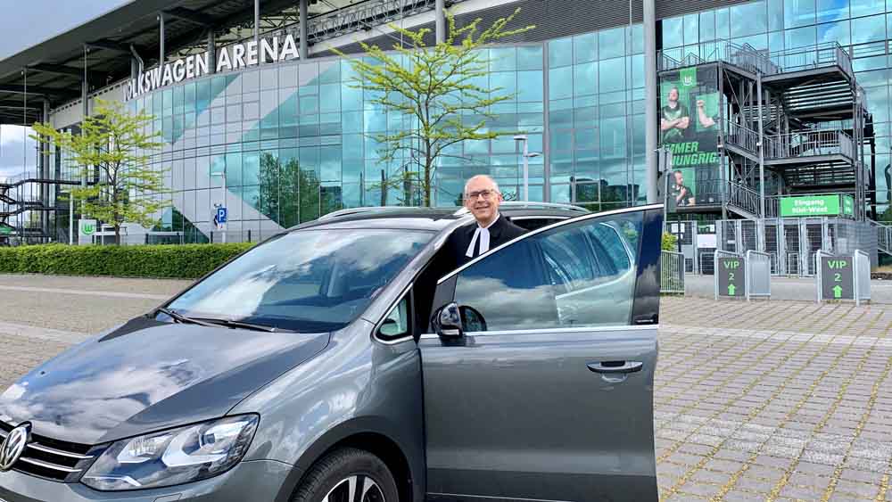 Superintendent Christian Berndt wird Himmelfahrt an der Volkswagen-Arena predigen