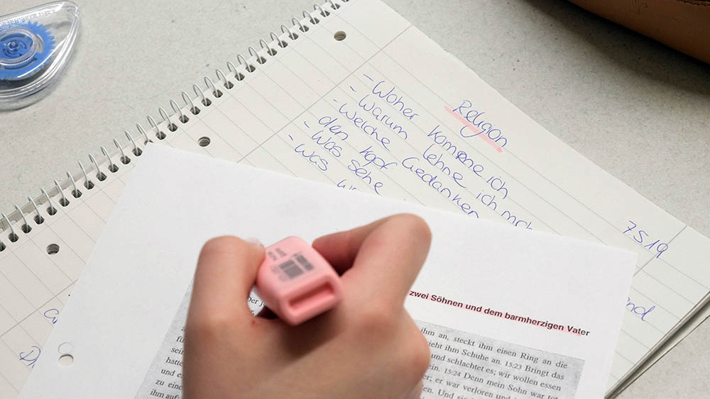 Viele Schüler müssen ihre Notizen zuhause machen