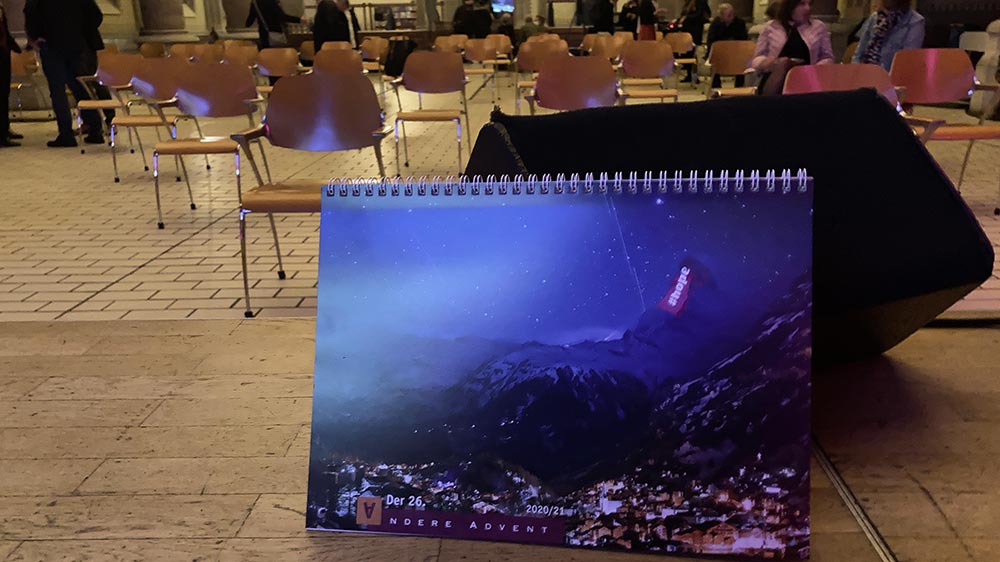 Das Titelmotiv zeigt das Matterhorn