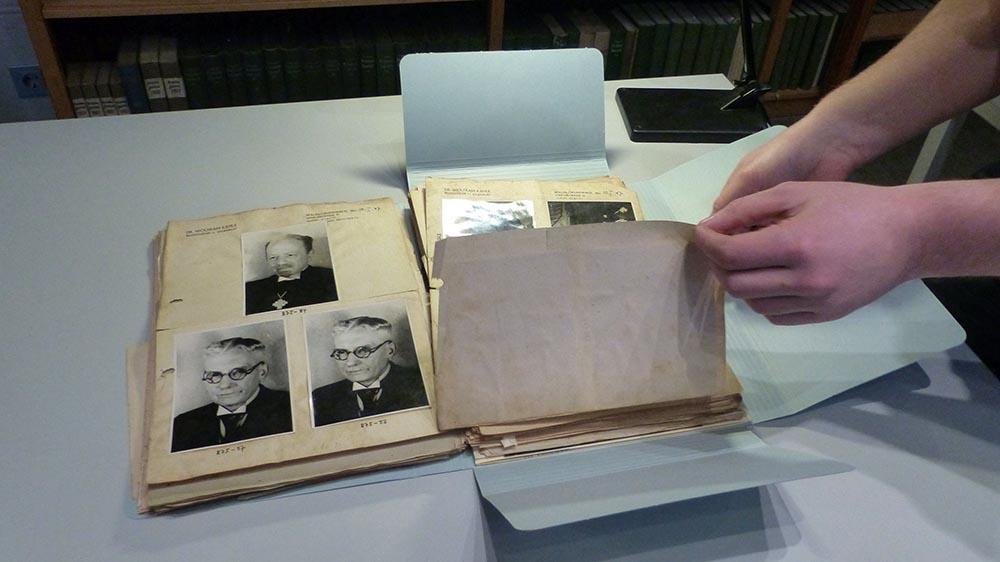 Akten aus dem Pommerschen Archiv, die weiter in Schwerin lagern