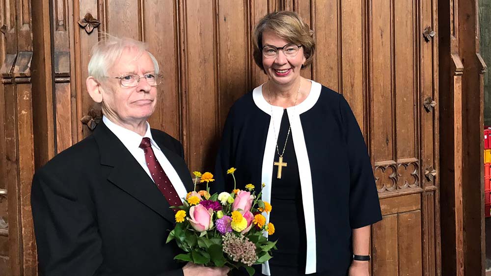 Altbischof Hermann Beste mit Landesbischöfin Kristina Kühnbaum-Schmidt