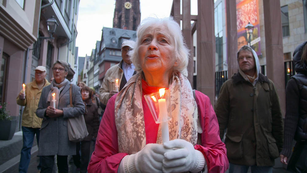Kerzen sollen an die Rolle der Kirchen während der friedlichen Revolution erinnern
