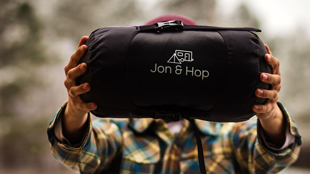 Schlafsäcke werden auf Moria dringend gebraucht (Symbolbild)