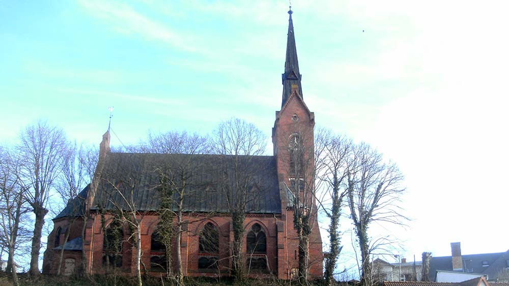 Die Kirche von Zinnowitz braucht eine Schönheitskur