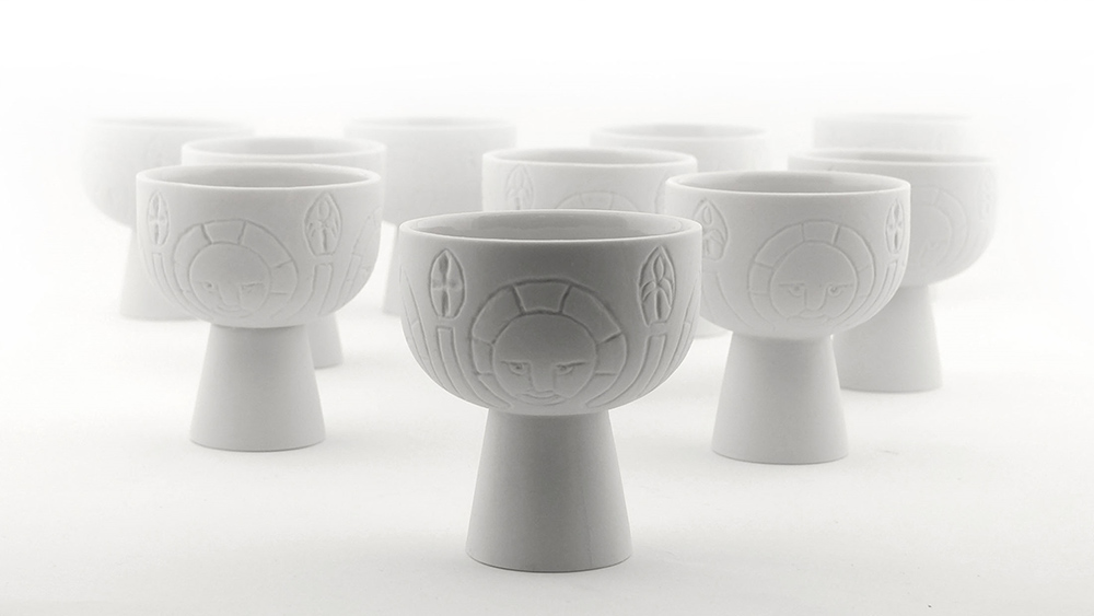 So sehen die Becher aus Porzellan aus