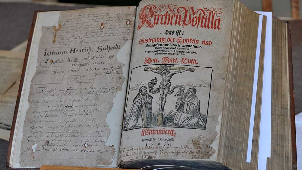 Image - Alte Lutherpostillen auf Dachboden entdeckt