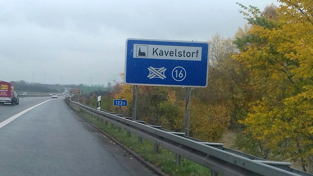 Dieses Schild sieht man auf der Autobahn